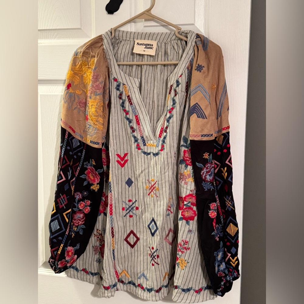 Savanna Jane Multicolor Embroidered Top - Picture 2 of 8